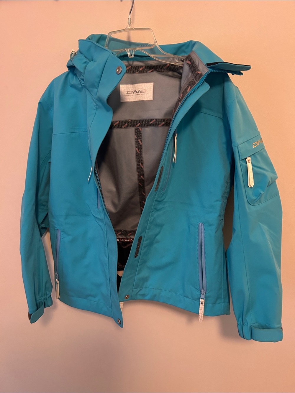 Descente Blue Teal Ski Jacket with Hood